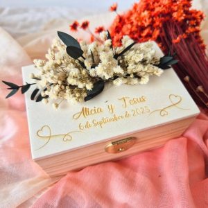 Cajita para Arras con el Nombre de los Novios grabado