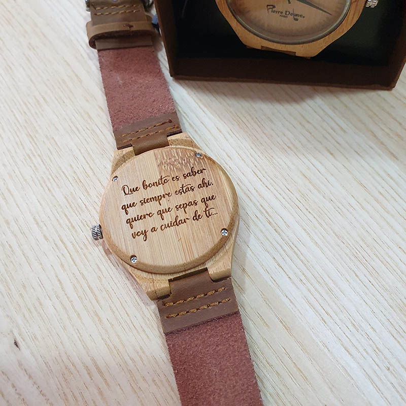 reloj madera frase