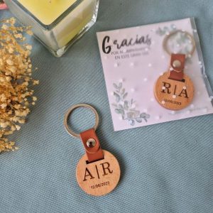 Llavero de Madera Personalizado para Boda