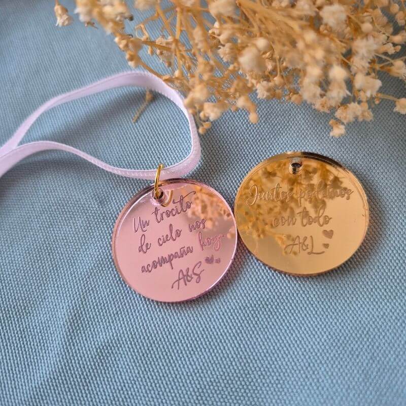 Medalla Espejo Personalizada para Ramo de Novia - Imagen 6
