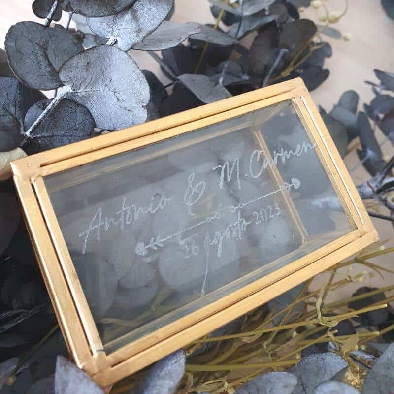 Caja de cristal para Arras - Personalizada con el Nombre de los Novios