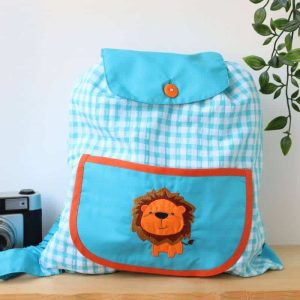 Mochila Guardería Azul Bordada - Colección León