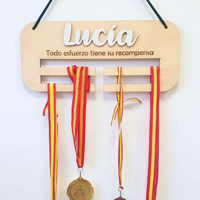Medallero personalizado de madera