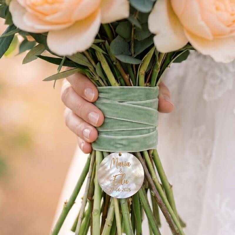 Medalla de Nácar Personalizada para Ramo de Novia