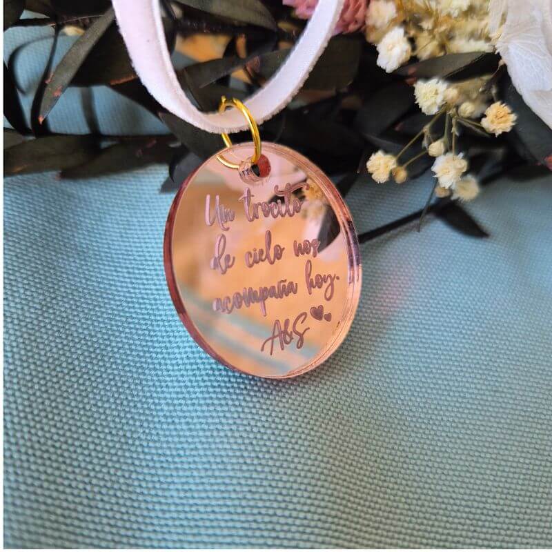 Medalla Espejo Personalizada para Ramo de Novia - Imagen 11