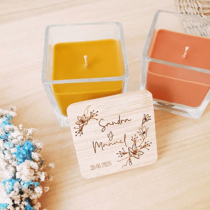 Velas de Madera Grabadas Cuadradas - Modelo Flores Boda - Imagen 5