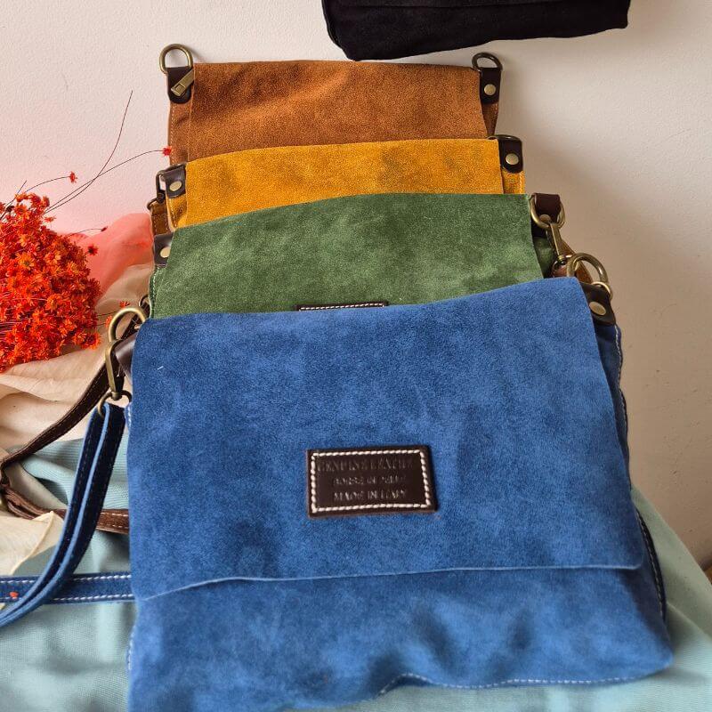Bolso María - Bandolera de Serraje con Solapa - Imagen 4
